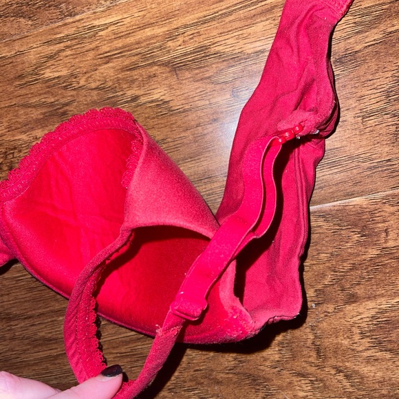 💓 vs bra - Picture 6 of 8
